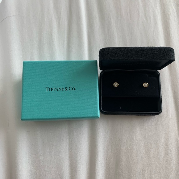 Tiffany & Co. Elsa Peretti Diamonds By the Yard Yellow Gold Earrings - Picture 6 of 10